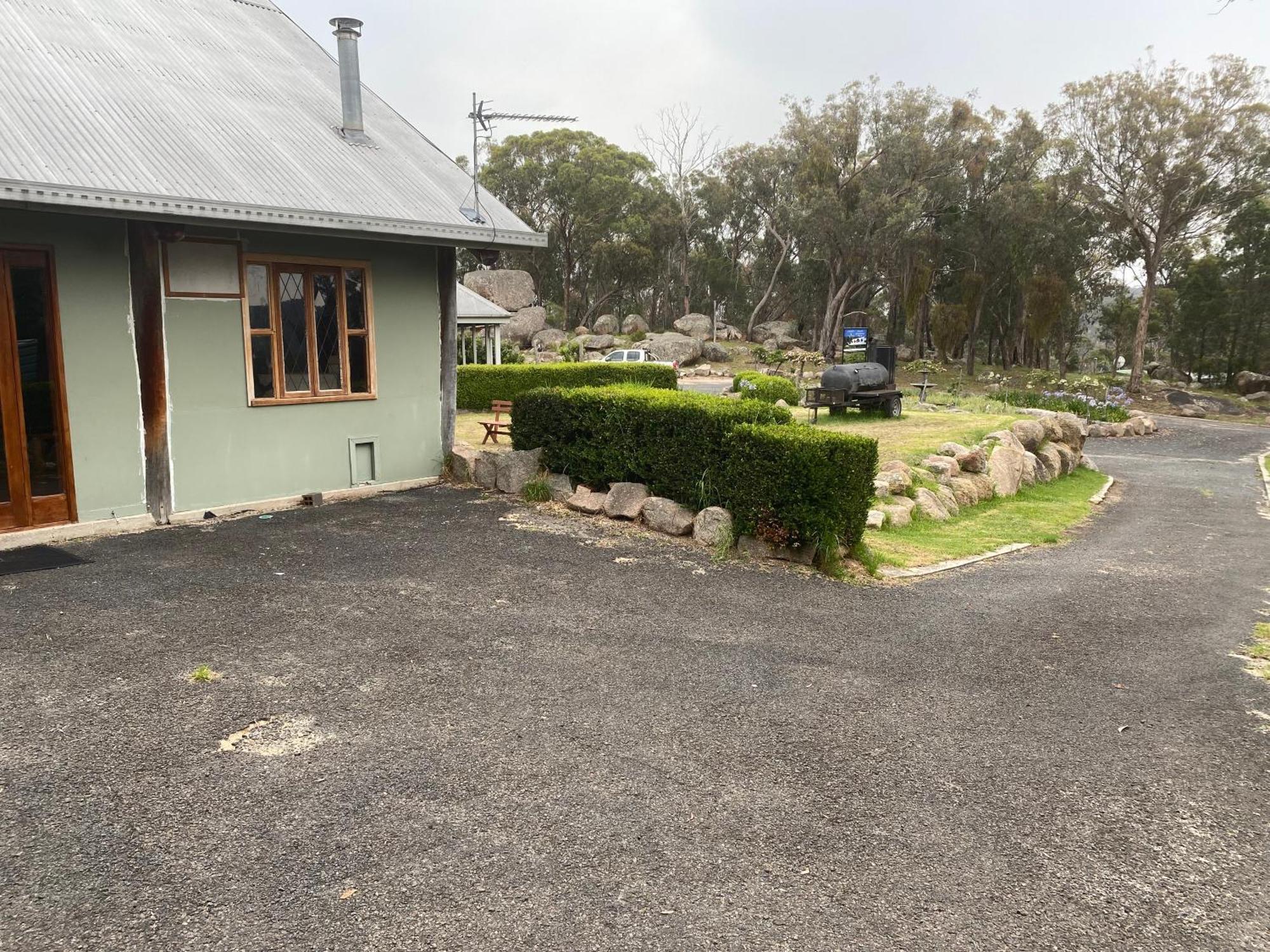Girraween Country Inn Ballandean 外观 照片