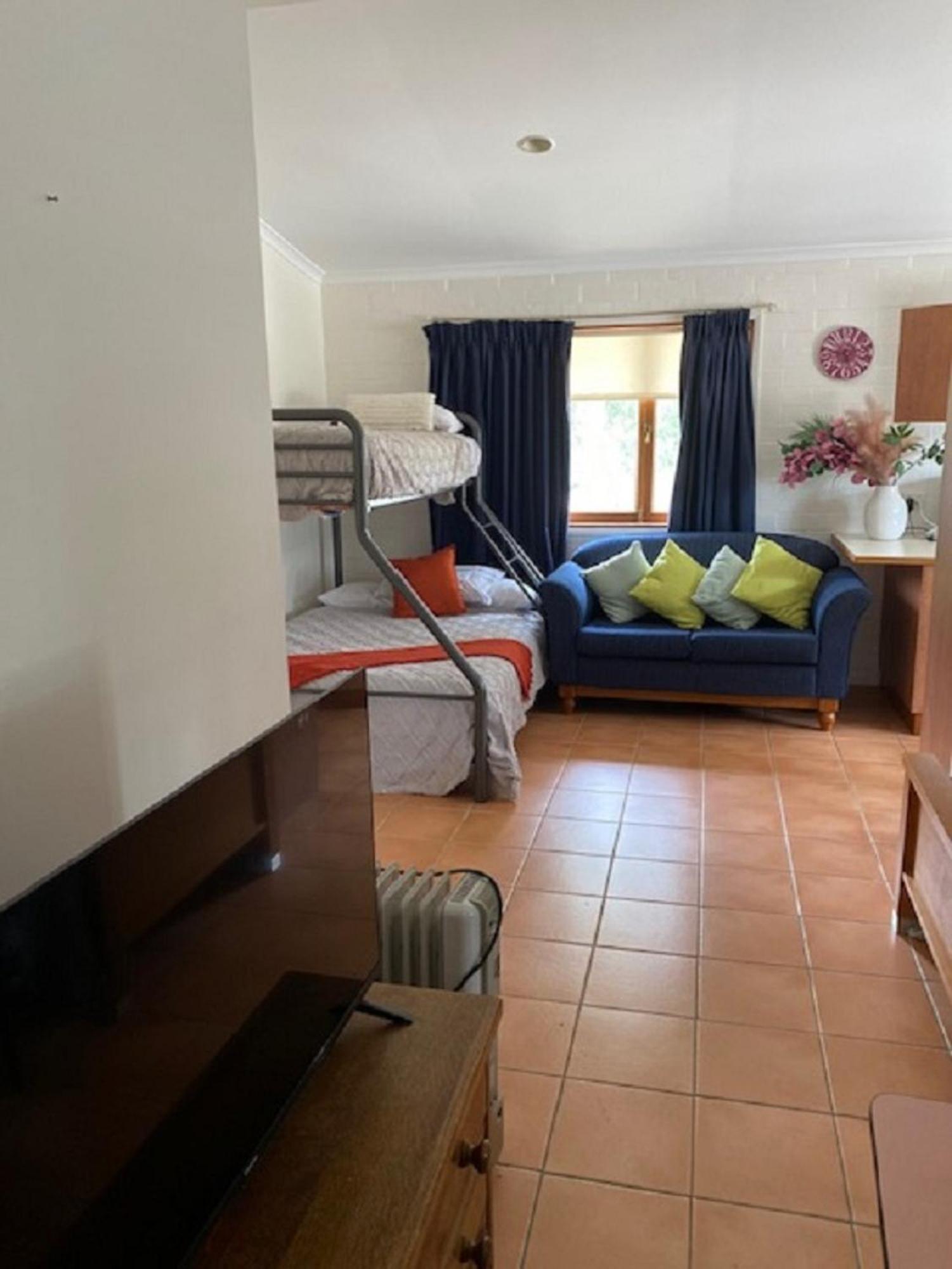 Girraween Country Inn Ballandean 外观 照片